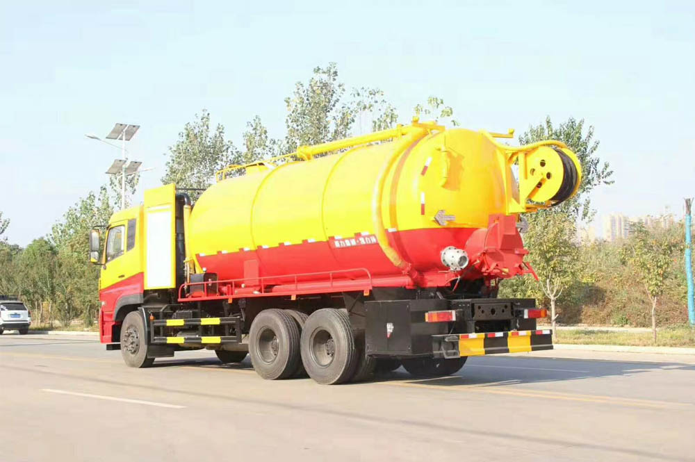 東風天龍后八輪國六清洗吸污車帶副發動機圖片4